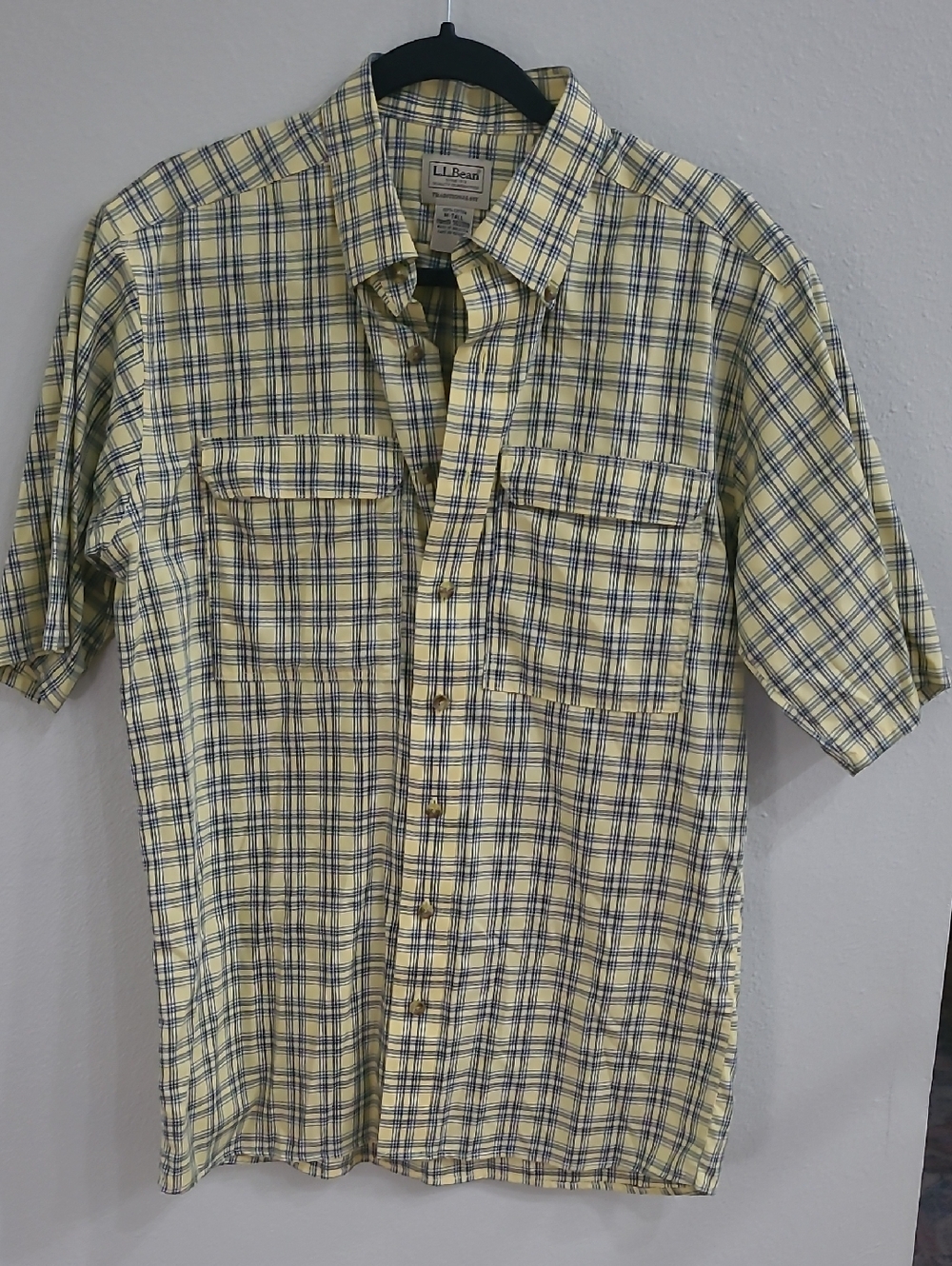 L.L. Bean Men's Yellow and Navy Plaid Short-Sleeve Button-Down Shirt  M/ Tall